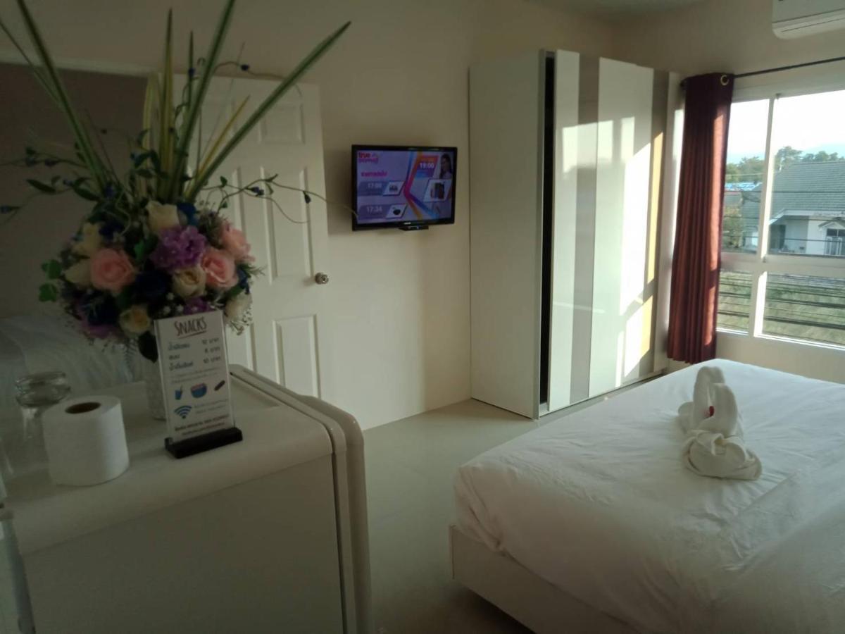 เคทู เกสเฮาส์ Hotell Chonburi Exteriör bild