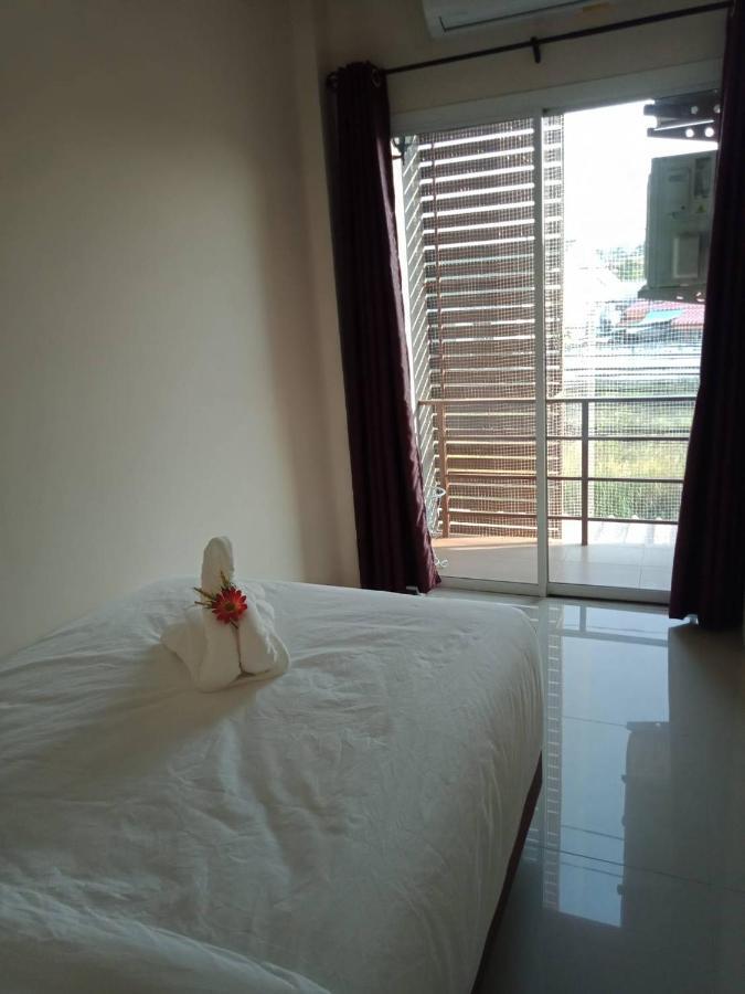 เคทู เกสเฮาส์ Hotell Chonburi Exteriör bild